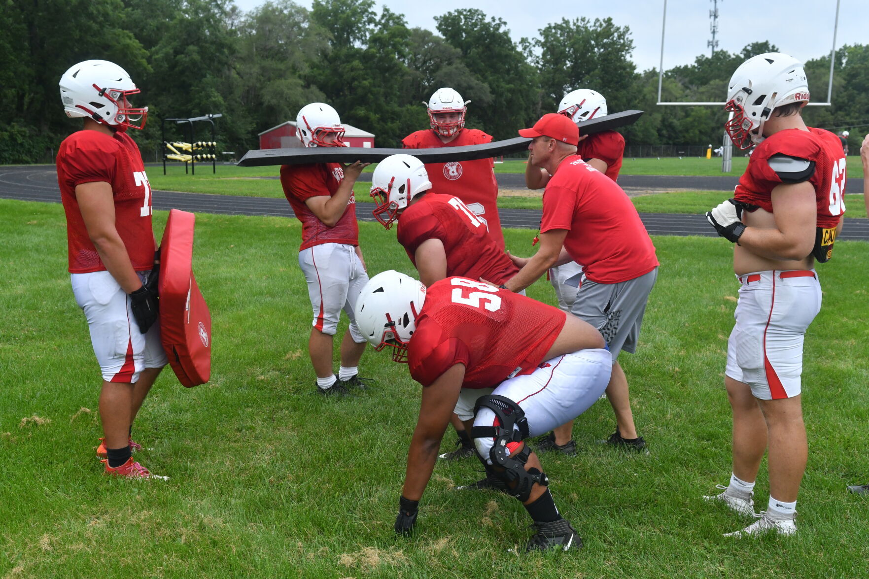 081522-qc-spt-west fb practice-248